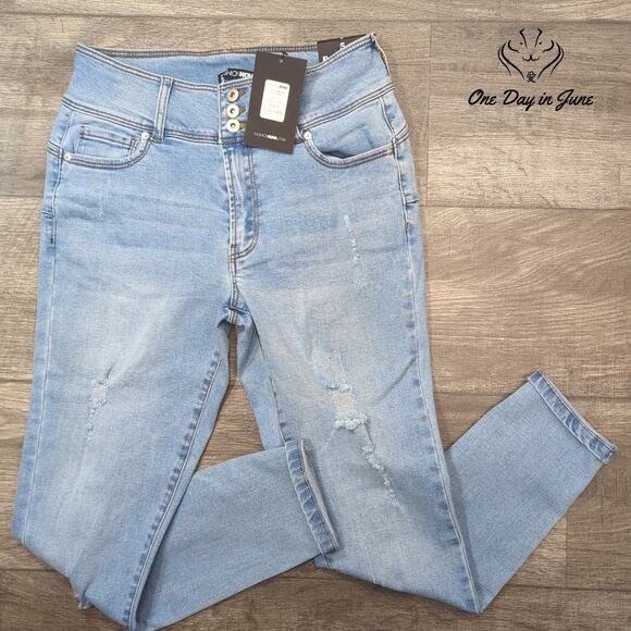Fashion Nova Turnin Heads Low Rise Jeans Size 5 - Picture 1 of 6